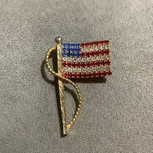 🎉Host Pick 🥳 Vintage 80s USA 🇺🇸 flag rhinestone brooch